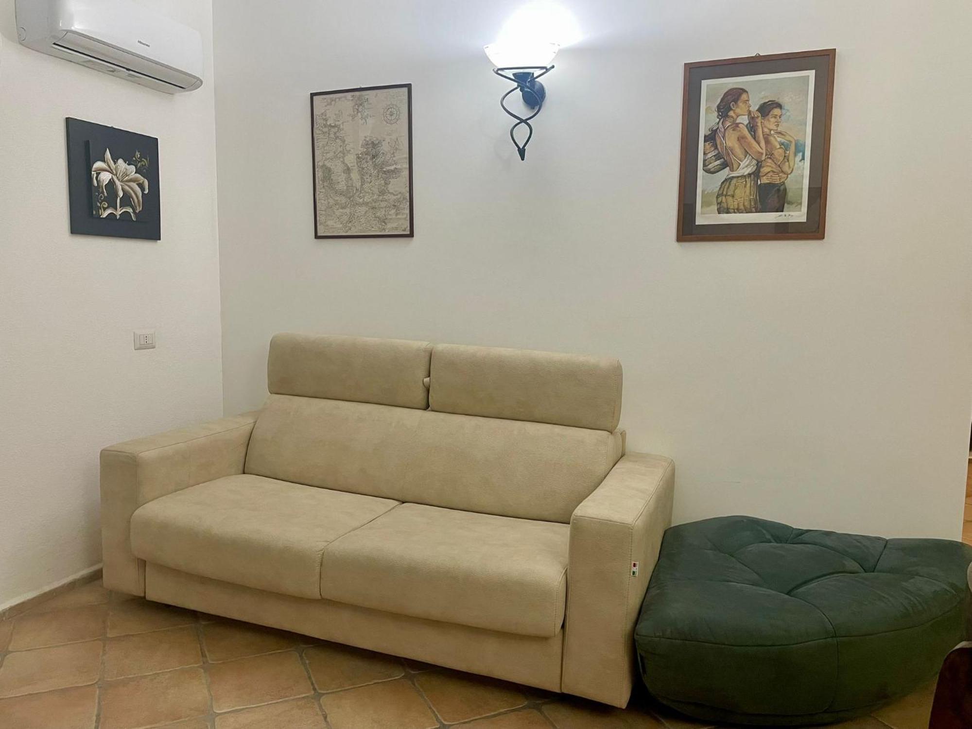 Looney Tunes Home Ольбия Экстерьер фото